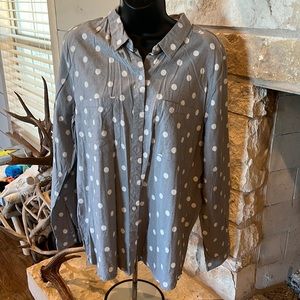 Gap size Large button down long sleeve grey and white polka dot